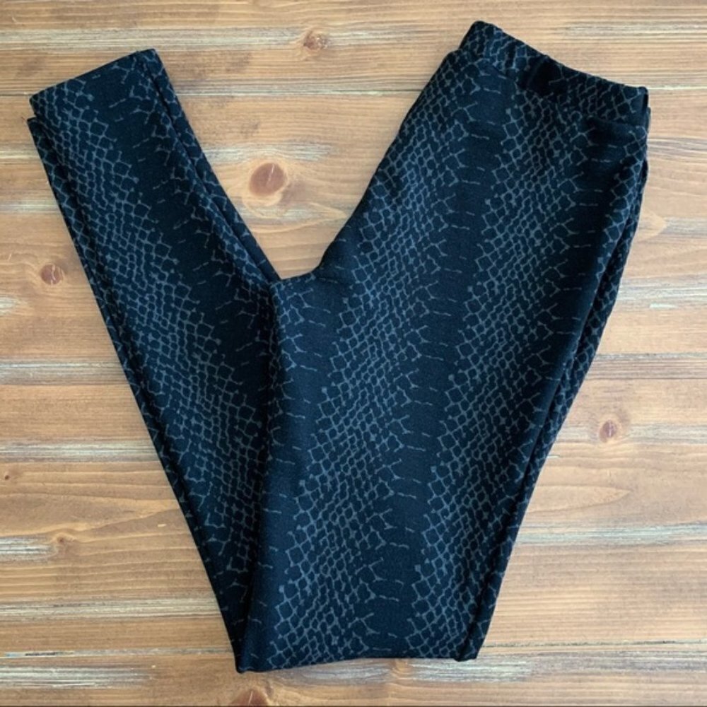 JOIE Black Reptile Print Sexy Leggings. Size XS.